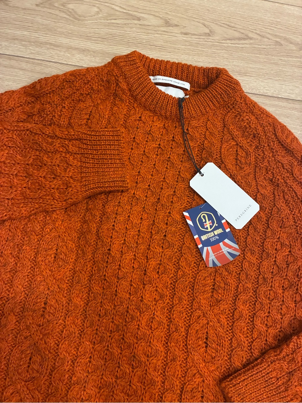 NWT Peregrine Men’s Hudson Aran Sweater Orange Size L